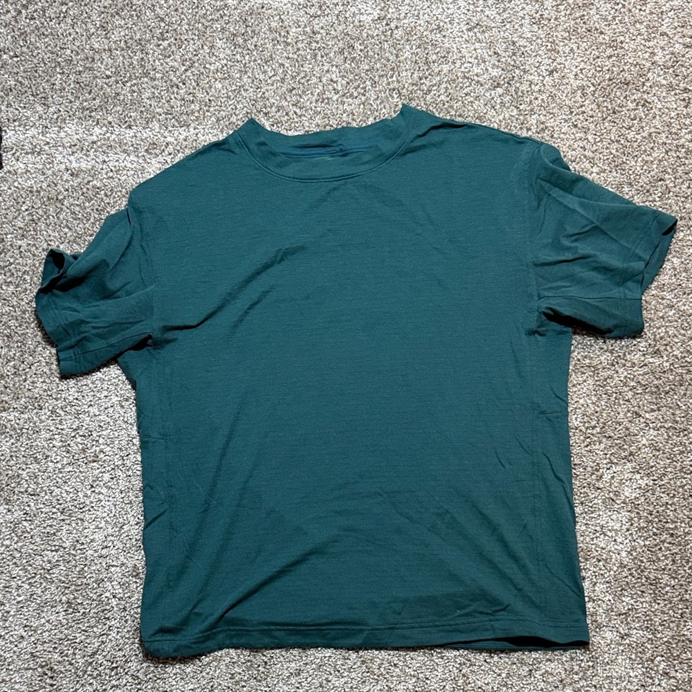 Lululemon Men’s License to Train Boxy Fit Shirt Sz M Teal